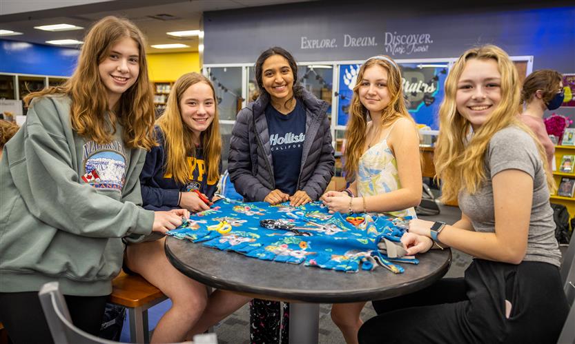 Students make blankets